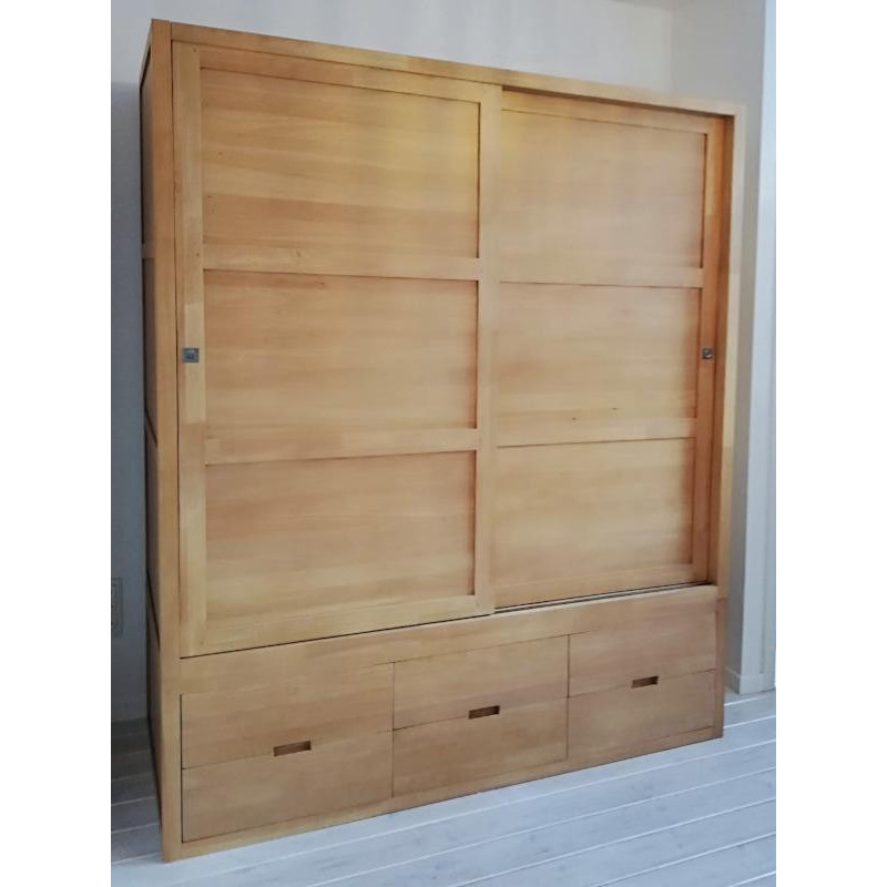 Wardrobe with sliding doors