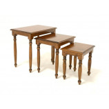 Set of 3 nesting table rounded legs. Classic design