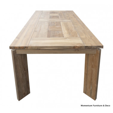 STREAMLINE | Dining table